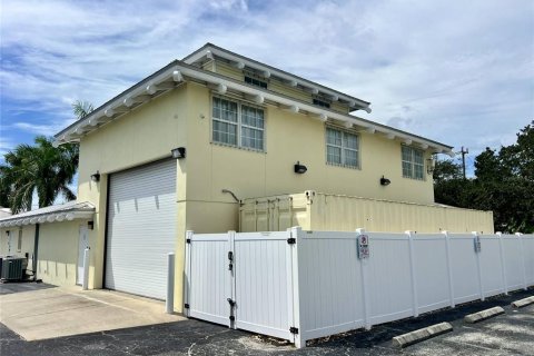 Propiedad comercial en alquiler en Bradenton, Florida, 401.71 m2 № 1789241 - foto 8