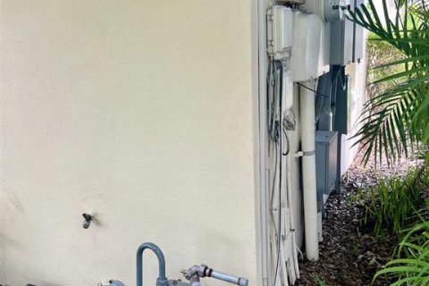 Propiedad comercial en alquiler en Bradenton, Florida, 401.71 m2 № 1789241 - foto 13