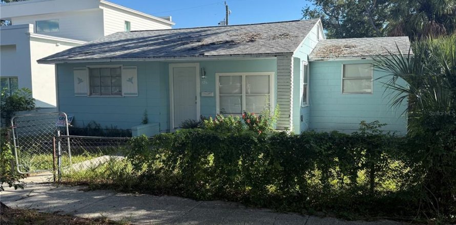 Villa ou maison à Saint Petersburg, Floride 3 chambres, 74.14 m2 № 2430349