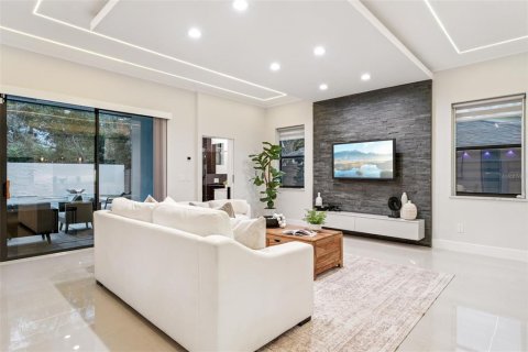 Casa en venta en Winter Park, Florida, 4 dormitorios, 260.78 m2 № 2115392 - foto 13