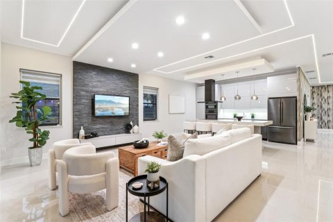 Casa en venta en Winter Park, Florida, 4 dormitorios, 260.78 m2 № 2115392 - foto 9