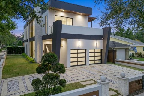 Casa en venta en Winter Park, Florida, 4 dormitorios, 260.78 m2 № 2115392 - foto 2
