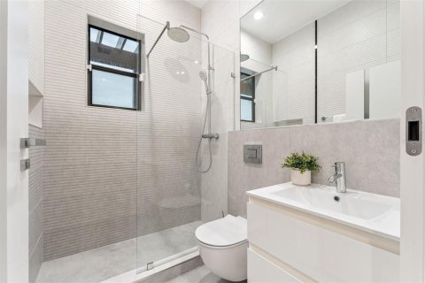Casa en venta en Winter Park, Florida, 4 dormitorios, 260.78 m2 № 2115392 - foto 21