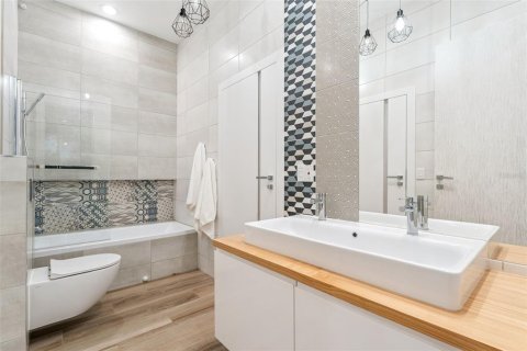 Casa en venta en Winter Park, Florida, 4 dormitorios, 260.78 m2 № 2115392 - foto 26