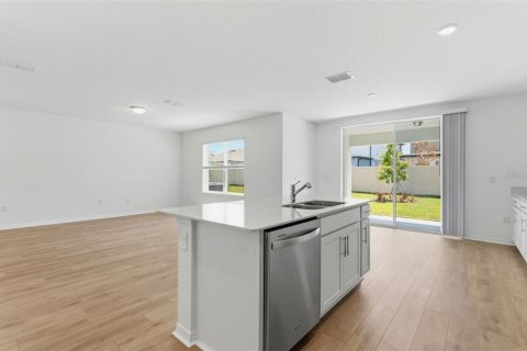 Casa en venta en Lake Alfred, Florida, 4 dormitorios, 210.14 m2 № 2200652 - foto 4