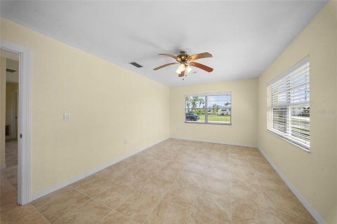 Villa ou maison à louer à Port Charlotte, Floride: 3 chambres, 108.7 m2 № 2415259 - photo 17