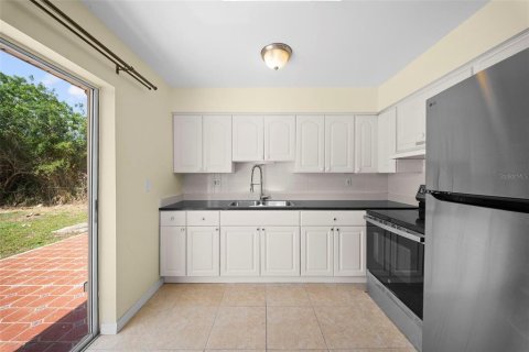 Villa ou maison à louer à Port Charlotte, Floride: 3 chambres, 108.7 m2 № 2415259 - photo 10
