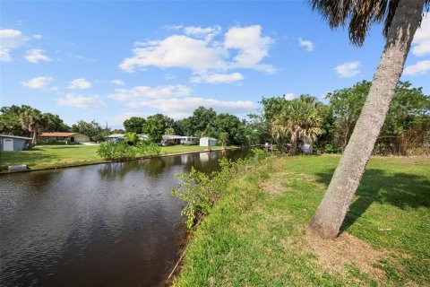 Villa ou maison à louer à Port Charlotte, Floride: 3 chambres, 108.7 m2 № 2415259 - photo 23