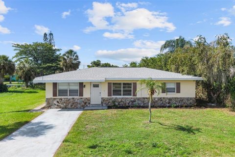 Villa ou maison à louer à Port Charlotte, Floride: 3 chambres, 108.7 m2 № 2415259 - photo 24