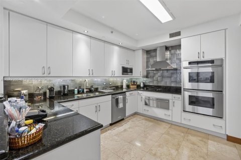 Condo in Aventura, Florida, 3 bedrooms  № 2006230 - photo 20