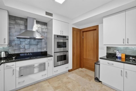 Condo in Aventura, Florida, 3 bedrooms  № 2006230 - photo 21