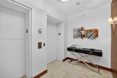 Condo in Aventura, Florida, 3 bedrooms  № 2006230 - photo 2