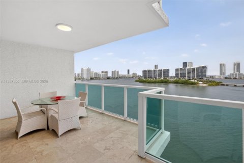 Condo in Aventura, Florida, 3 bedrooms  № 2006230 - photo 12