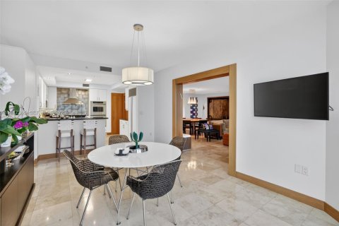 Condo in Aventura, Florida, 3 bedrooms  № 2006230 - photo 25
