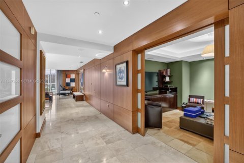 Condo in Aventura, Florida, 3 bedrooms  № 2006230 - photo 4