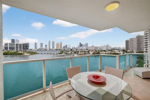 Condo in Aventura, Florida, 3 bedrooms  № 2006230 - photo 11