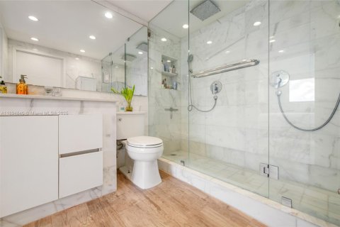 Снять в аренду кондоминиум в Майами-Бич, Флорида 1 спальня, 60.76м2, № 1950036 - фото 17