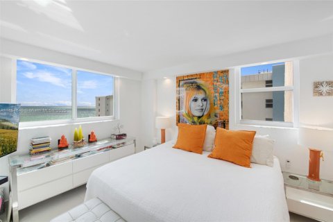 Снять в аренду кондоминиум в Майами-Бич, Флорида 1 спальня, 60.76м2, № 1950036 - фото 12