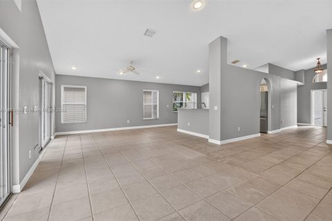 House in Boca Raton, Florida 3 bedrooms, 159.23 sq.m. № 1944248 - photo 10