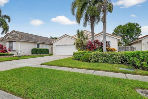 House in Boca Raton, Florida 3 bedrooms, 159.23 sq.m. № 1944248 - photo 3