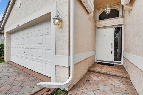 House in Boca Raton, Florida 3 bedrooms, 159.23 sq.m. № 1944248 - photo 4