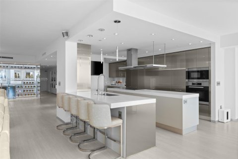 Купить кондоминиум в Авентура, Флорида 6 спален, 513.29м2, № 1746105 - фото 21