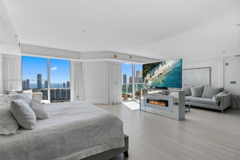 Купить кондоминиум в Авентура, Флорида 6 спален, 513.29м2, № 1746105 - фото 23