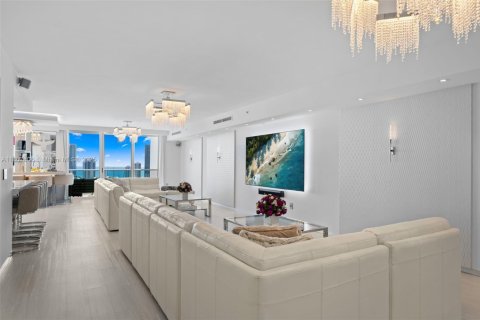 Купить кондоминиум в Авентура, Флорида 6 спален, 513.29м2, № 1746105 - фото 9