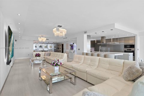 Купить кондоминиум в Авентура, Флорида 6 спален, 513.29м2, № 1746105 - фото 6