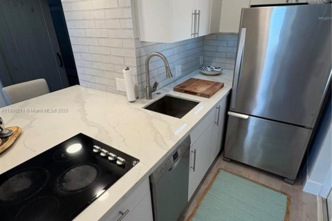 Condominio en venta en Hollywood, Florida, 2 dormitorios, 78.97 m2 № 1947333 - foto 9