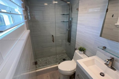 Condominio en venta en Hollywood, Florida, 2 dormitorios, 78.97 m2 № 1947333 - foto 12