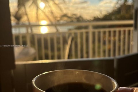 Condominio en venta en Hollywood, Florida, 2 dormitorios, 78.97 m2 № 1947333 - foto 15