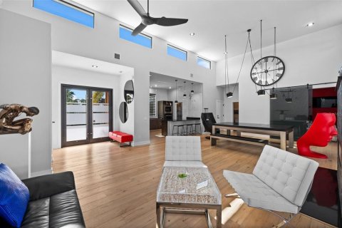 Villa ou maison à louer à Sarasota, Floride: 3 chambres, 252.51 m2 № 1832828 - photo 14