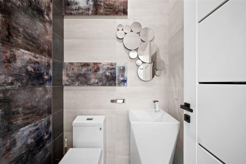 Villa ou maison à louer à Sarasota, Floride: 3 chambres, 252.51 m2 № 1832828 - photo 28