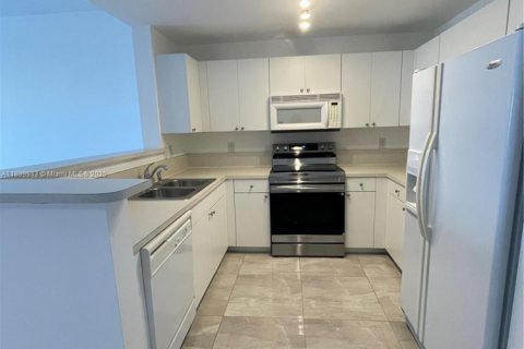 Copropriété à vendre à Coral Gables, Floride: 1 chambre, 69.96 m2 № 1944468 - photo 3