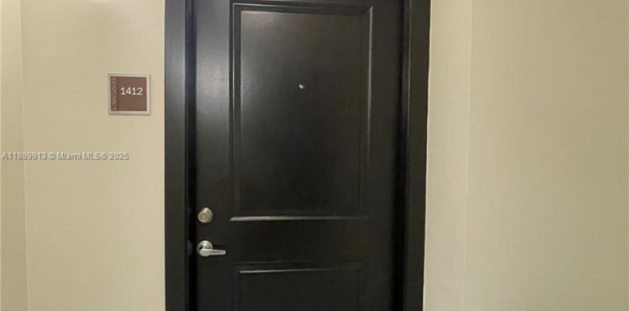 Condo à Coral Gables, Floride, 1 chambre № 1944468