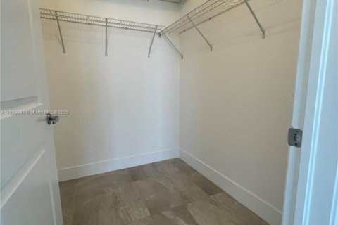 Copropriété à vendre à Coral Gables, Floride: 1 chambre, 69.96 m2 № 1944468 - photo 12