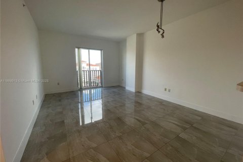 Copropriété à vendre à Coral Gables, Floride: 1 chambre, 69.96 m2 № 1944468 - photo 8