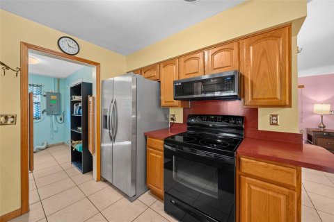 Villa ou maison à vendre à Beverly Hills, Floride: 2 chambres, 86.96 m2 № 1866399 - photo 9