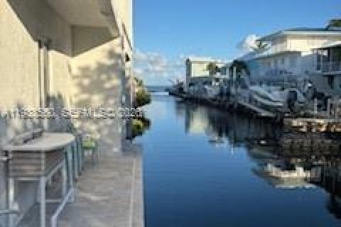 Villa ou maison à louer à Key Largo, Floride: 1 chambre, 125.14 m2 № 1996842 - photo 2