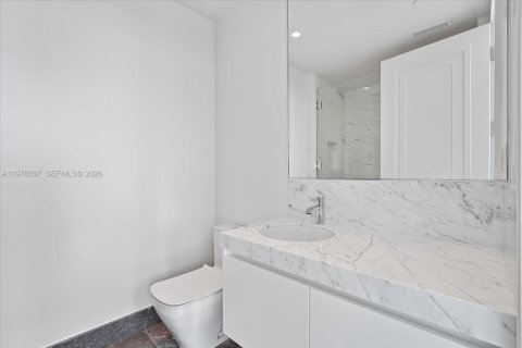 Condo in Sunny Isles Beach, Florida, 3 bedrooms  № 2052962 - photo 17