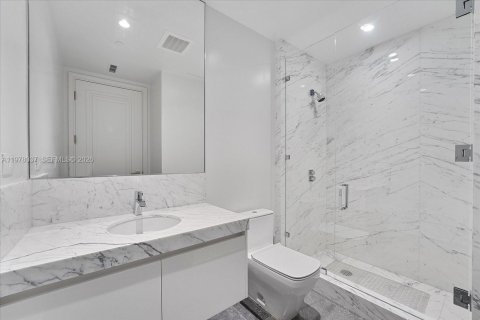 Condo in Sunny Isles Beach, Florida, 3 bedrooms  № 2052962 - photo 10