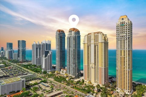 Condo in Sunny Isles Beach, Florida, 3 bedrooms  № 2052962 - photo 26