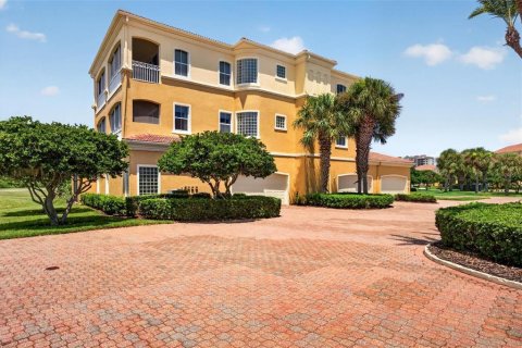 Condominio en venta en Palm Coast, Florida, 3 dormitorios, 187.11 m2 № 2349780 - foto 4
