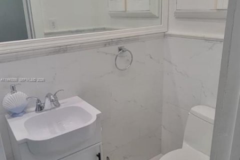 Casa en venta en Dania Beach, Florida, 3 dormitorios, 150.78 m2 № 2055765 - foto 5