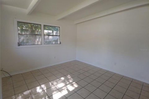 Casa en venta en Gainesville, Florida, 3 dormitorios, 100.33 m2 № 1800323 - foto 2