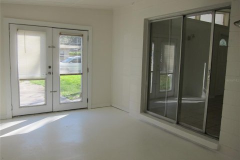 Casa en venta en Gainesville, Florida, 3 dormitorios, 100.33 m2 № 1800323 - foto 12