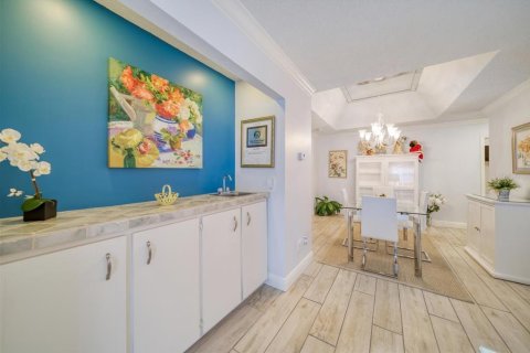 Condo in Belleair Beach, Florida, 2 bedrooms  № 1823144 - photo 13