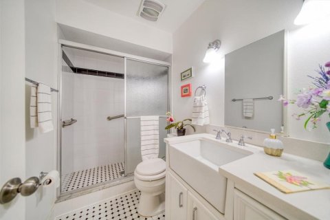 Condo in Belleair Beach, Florida, 2 bedrooms  № 1823144 - photo 29