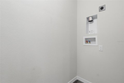 Adosado en venta en Tampa, Florida, 3 dormitorios, 161.37 m2 № 2239007 - foto 12